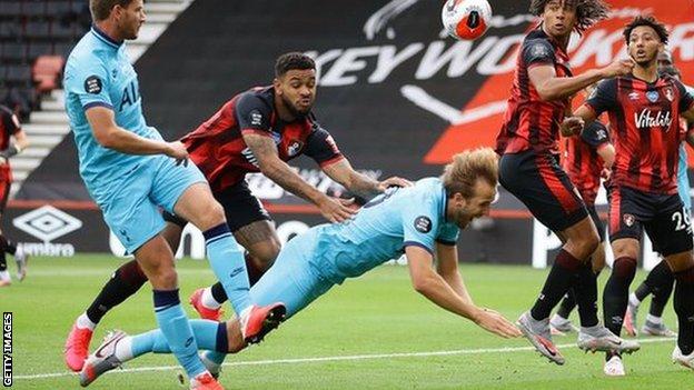 Mourinho: 'Powerful people do not like to be criticised'