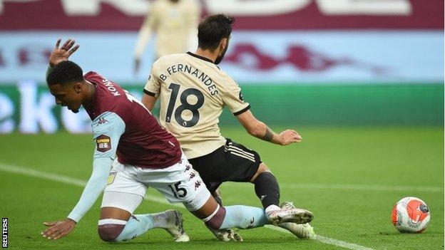 Smith: 'Disgraceful decision' to give United penalty